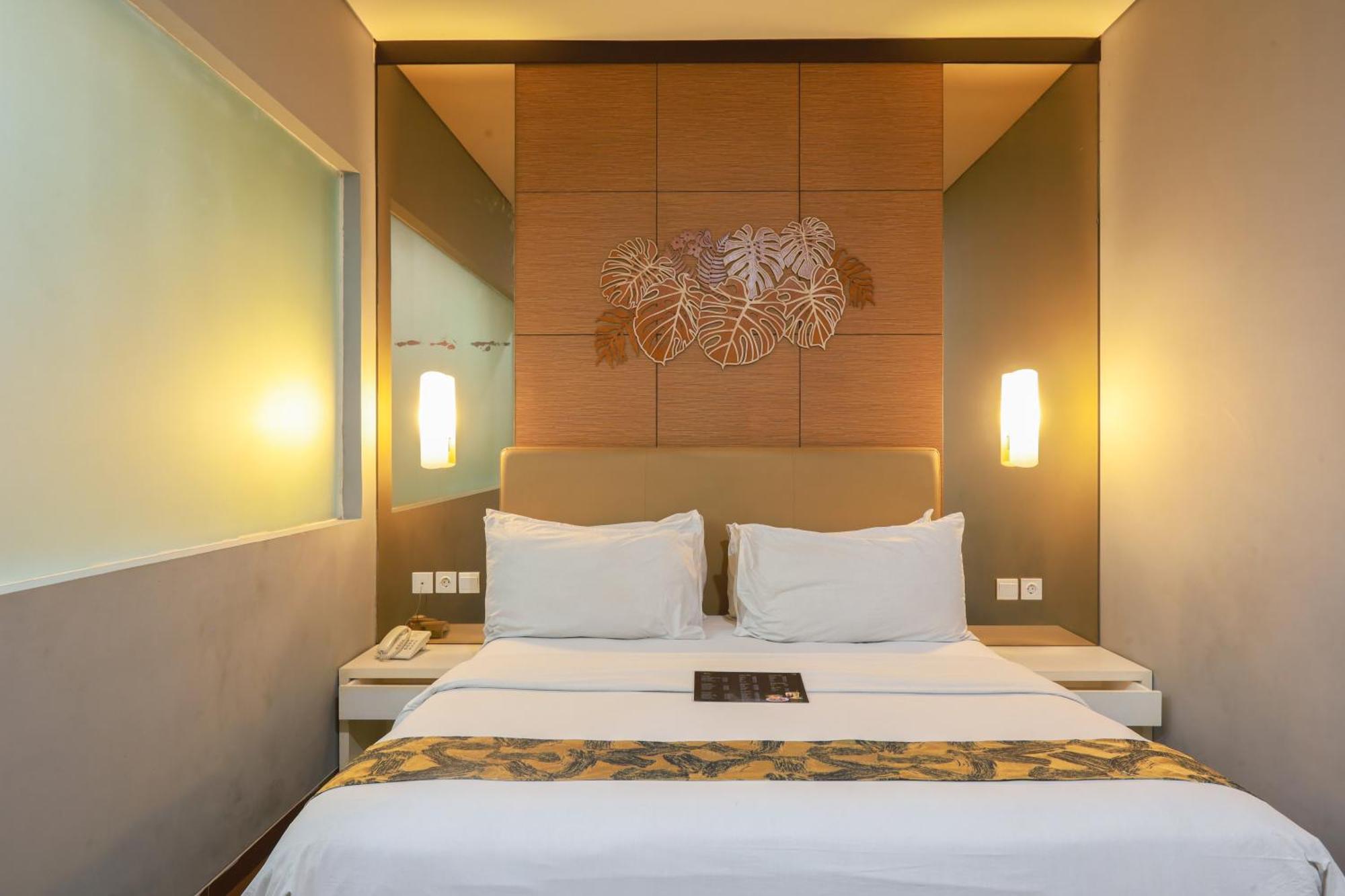 Terraz Tree Hotel Джакарта Экстерьер фото